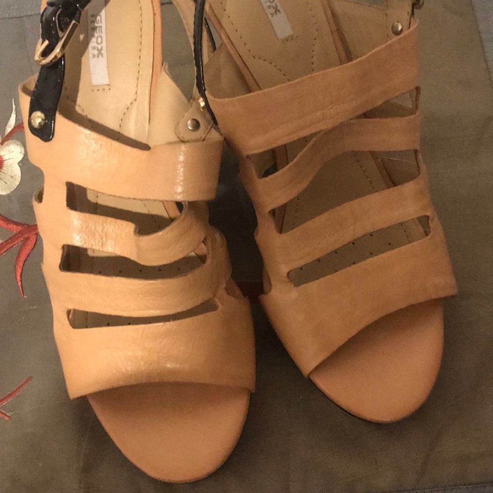 Sandals - Picture 2 of 2